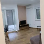 Centar Grada 1 特雷比涅