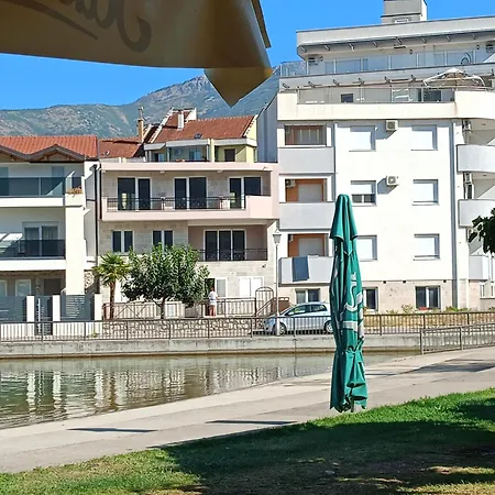 Διαμέρισμα Centar Grada 1 *